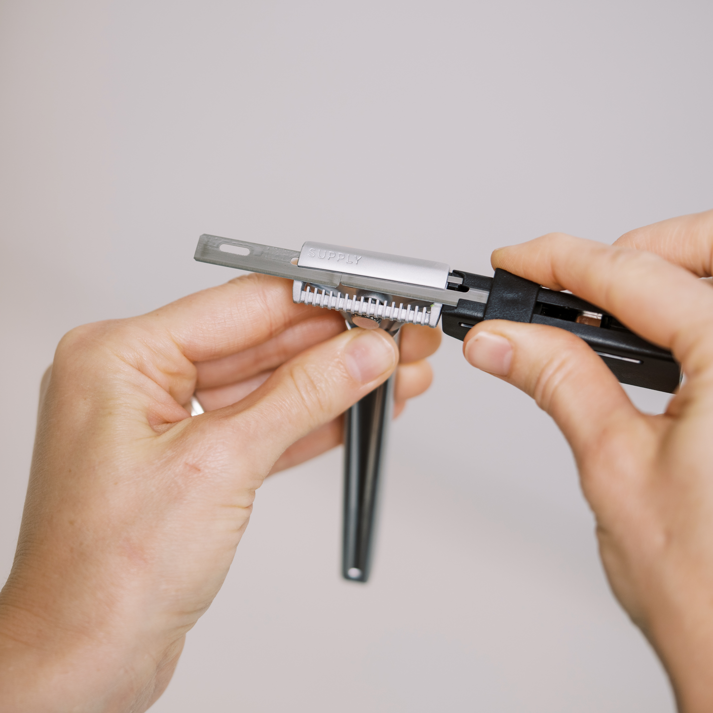 Supply Single Edge SE